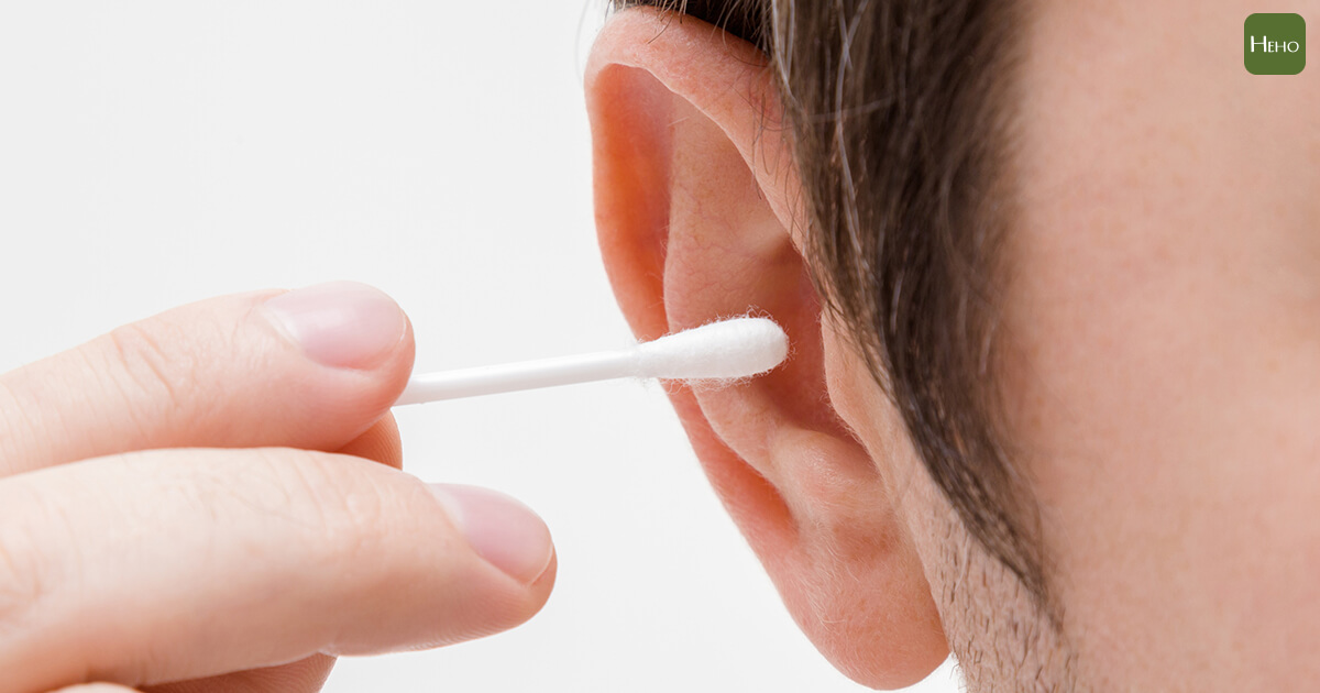 耳朵很癢先別挖！耳科醫師教一招改善搔癢、保持聽力