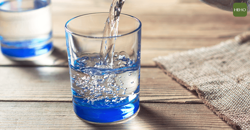 簡單一杯水，就讓血糖穩定！把握4個時機喝水、促進身體代謝