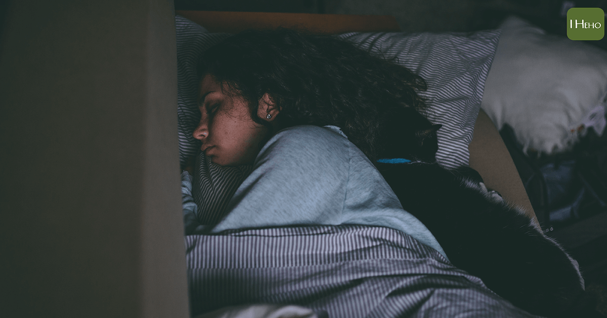 你每天睡眠超過8小時嗎？專家說睡這麼多更容易早死
