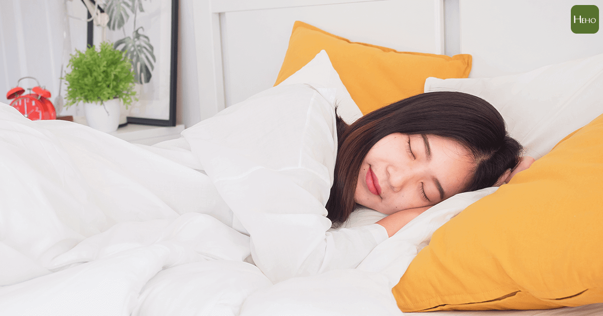 莫名失眠該怎麼辦？ 478 呼吸法幫你放鬆身體更好睡！