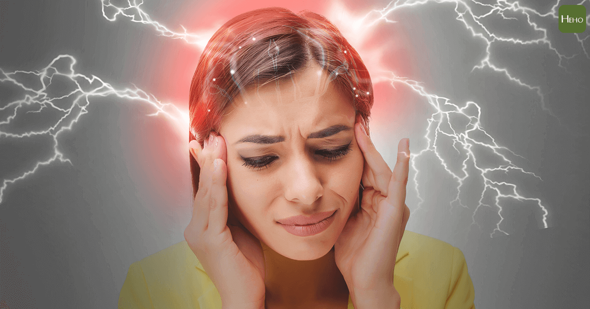 碰撞後頭痛＋脖子僵硬，小心是腦出血！腦中風專家：這 5 種徵兆要注意