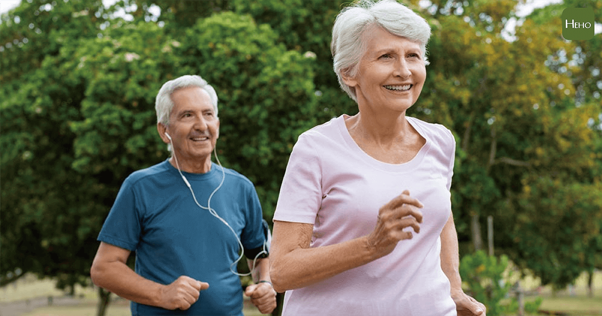 幾歲運動都不嫌晚！研究證實：輕度運動就能降低心血管退化